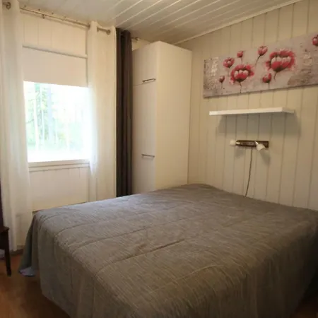 Casa de Férias Hattusaaren Rantamajat *